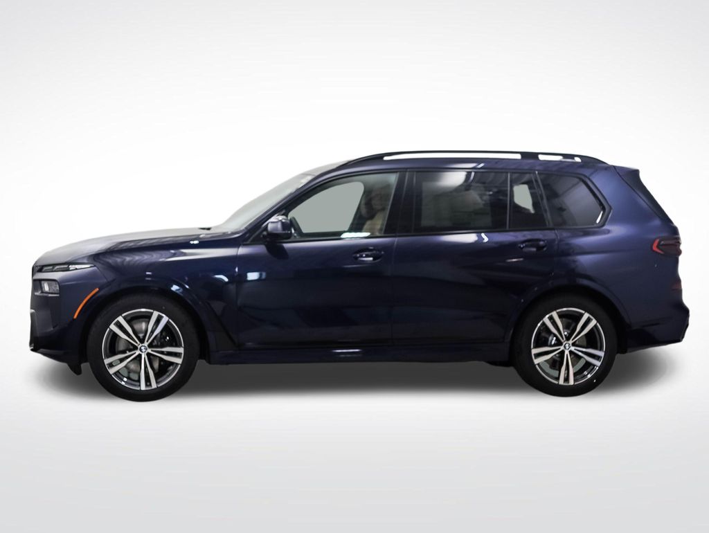 Thumbnail: 2027 BMW X7 - 2