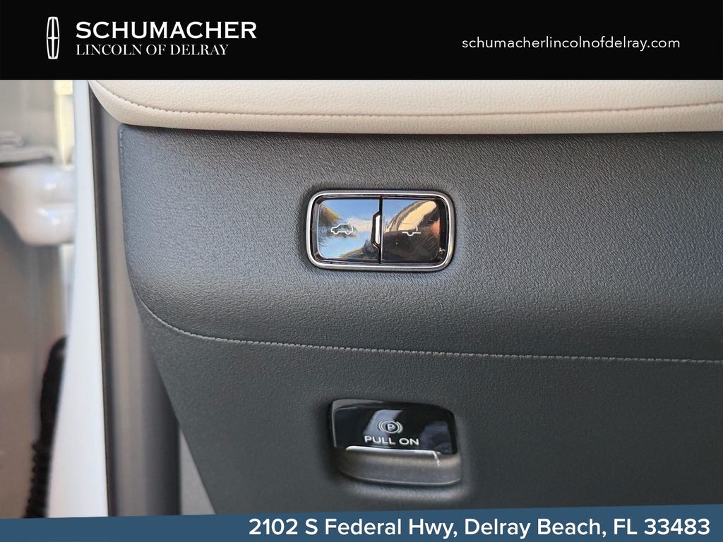 new 2026 Lincoln Navigator L car, priced at $98,640