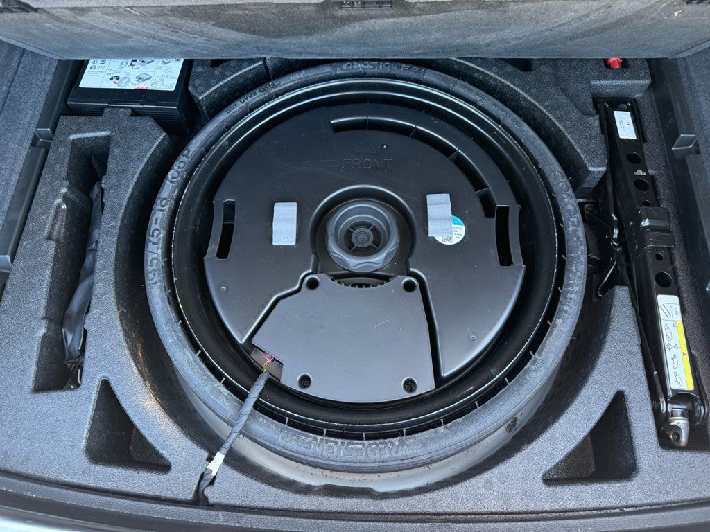 Thumbnail: 2019 Audi SQ5 - 29