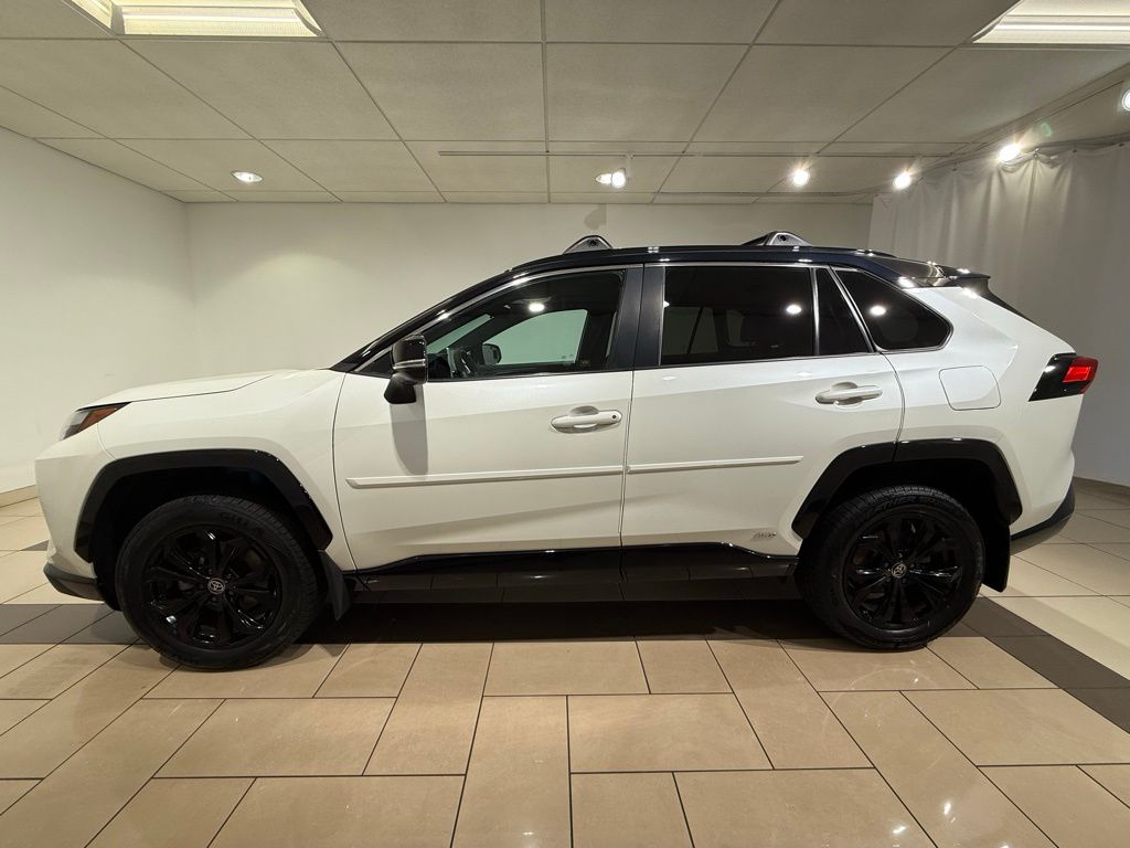 Thumbnail: 2022 Toyota RAV4 - 2