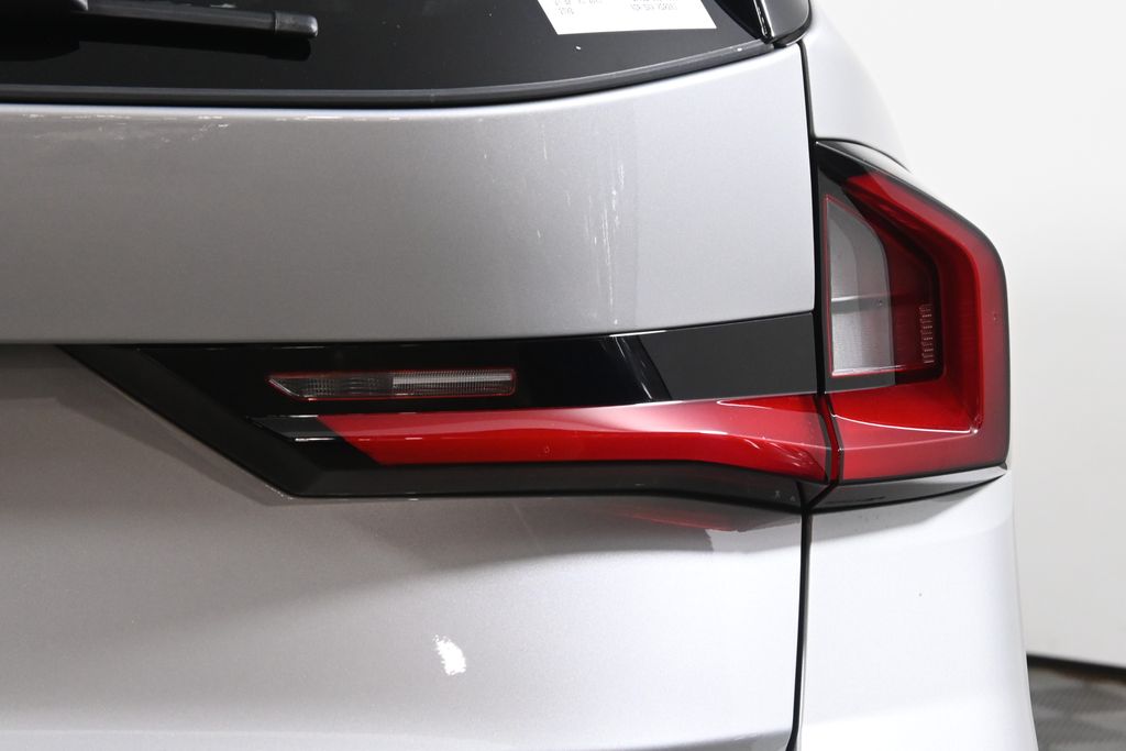 Thumbnail: 2027 BMW X1 - 13