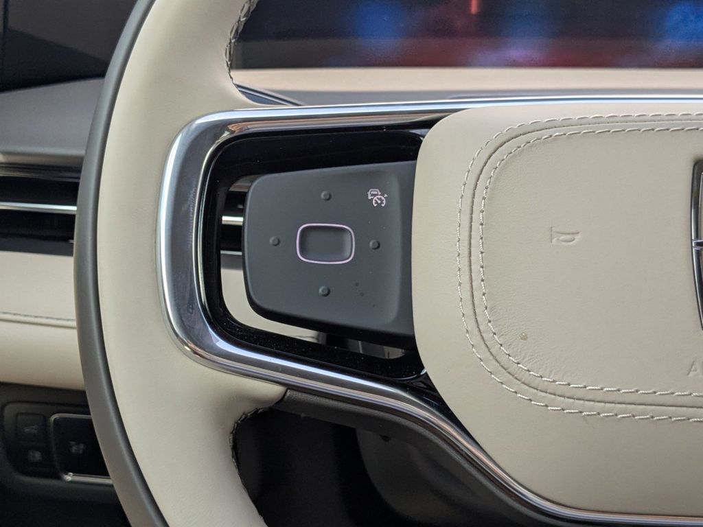 2025 Lincoln Nautilus Hybrid Premiere