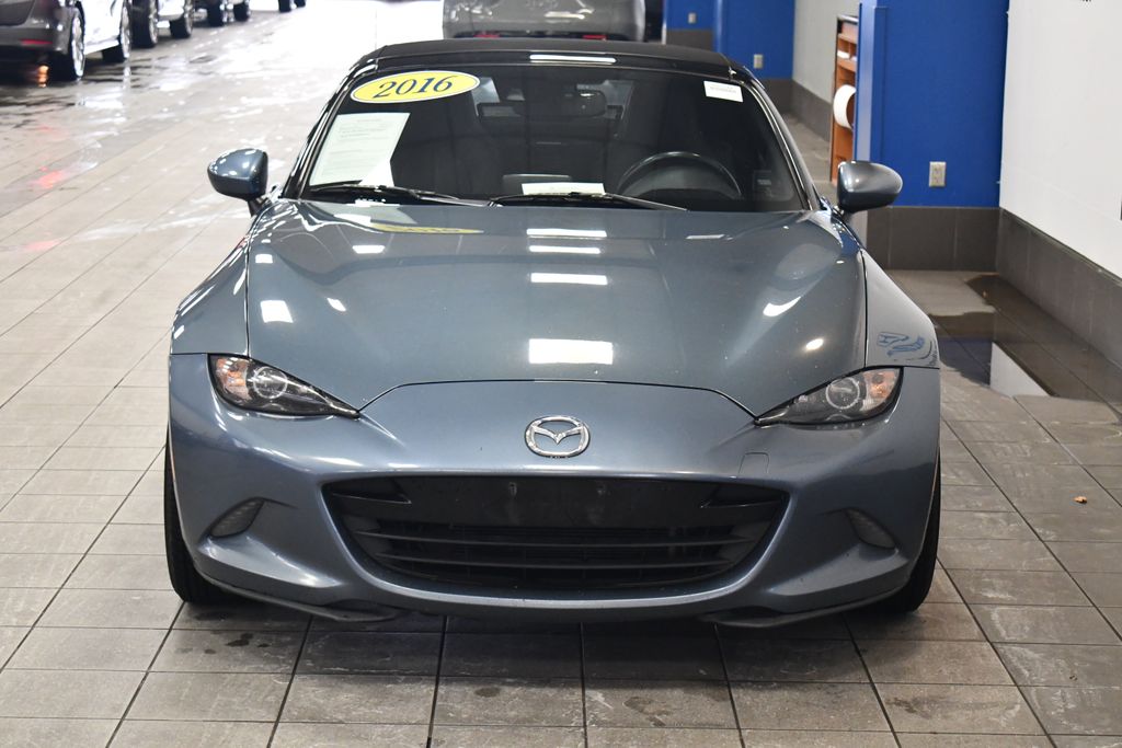Thumbnail: 2016 Mazda MX-5 Miata - 10