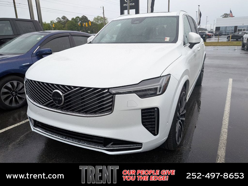 Crystal White Pearl 2026 Volvo XC90 B5 Ultra 7-Passenger AWD SUV / Crossover All-Wheel Drive Automatic