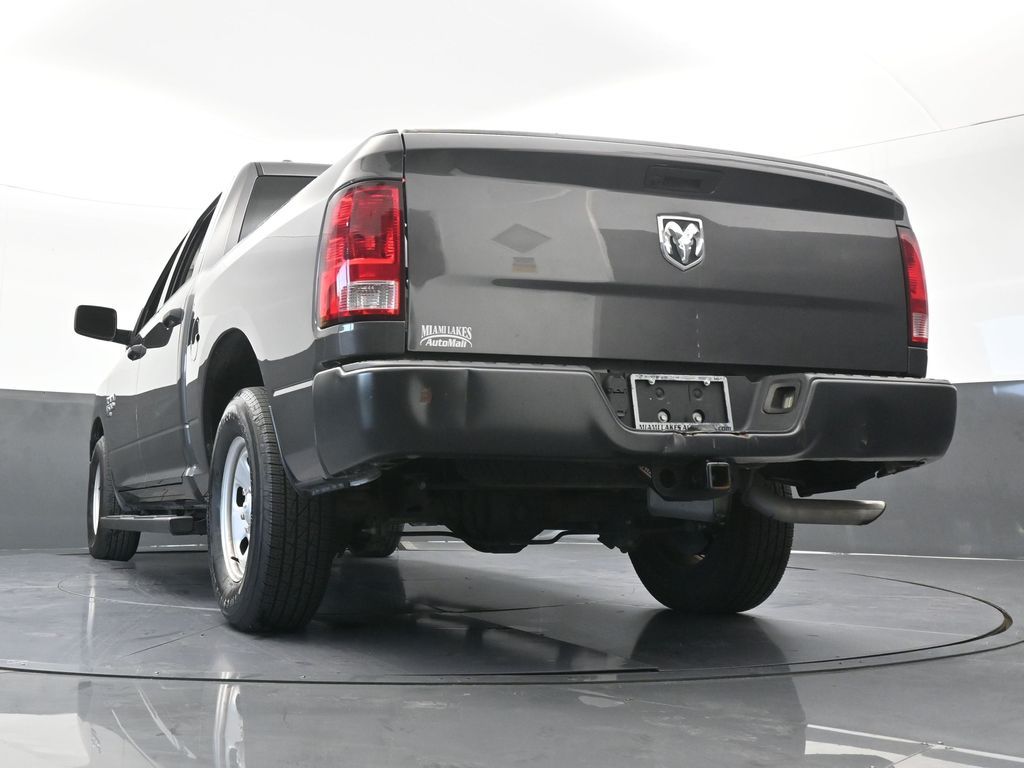 Used 2021 Granite Crystal Metallic Clearcoat Ram Tradesman image 53