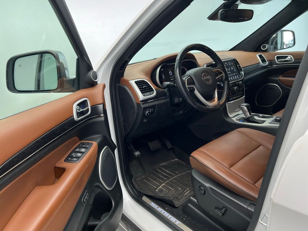 2021 Jeep Grand Cherokee Summit 22