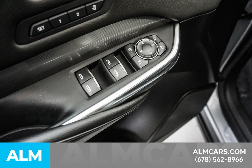 Used 2025 Silver Cadillac Premium Luxury image 51