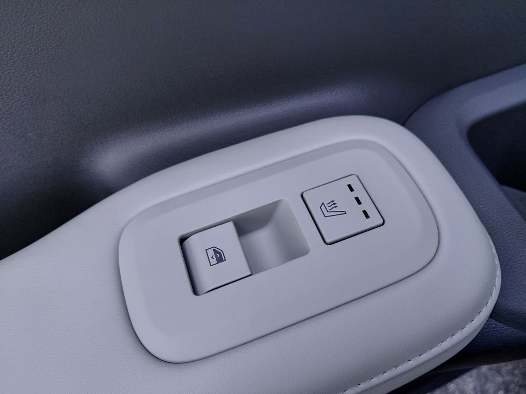 Thumbnail: 2026 Hyundai Santa Fe - 32