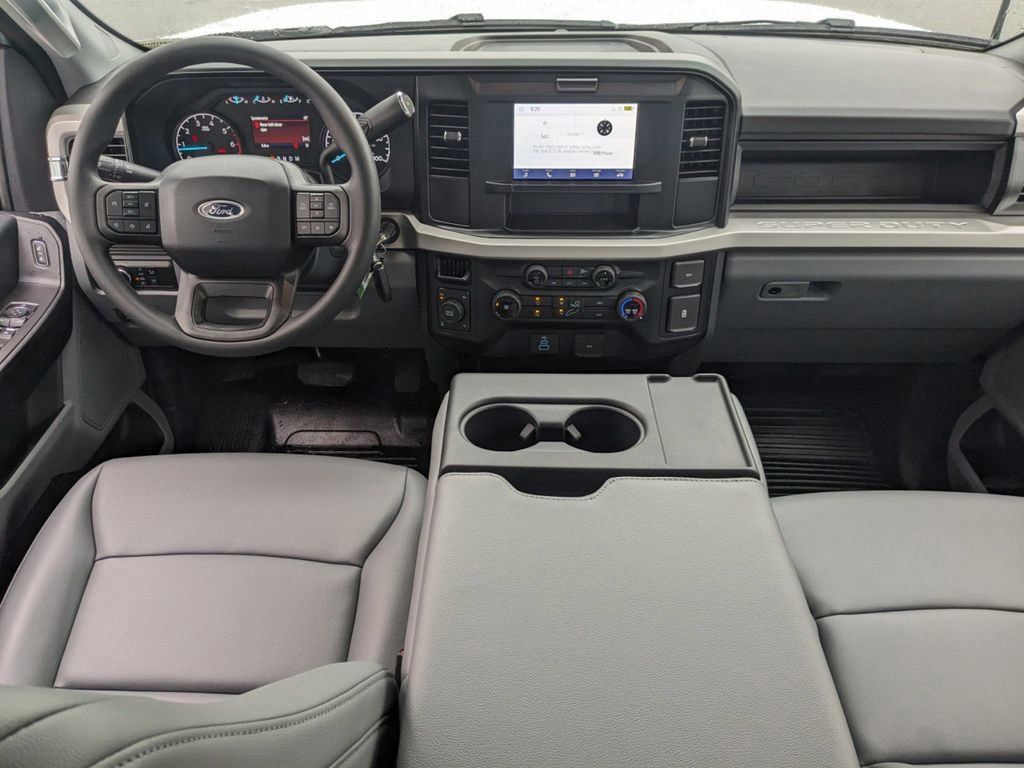 2025 Ford F-250 Super Duty XL