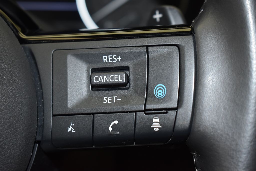 Thumbnail: 2021 Nissan Rogue - 18