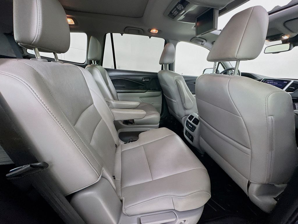 Used Car 2016 Honda Pilot  Elite For Sale Under $20,000 In Austin, Texas
