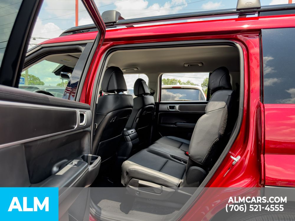 Used 2025 Red Hyundai SEL image 9