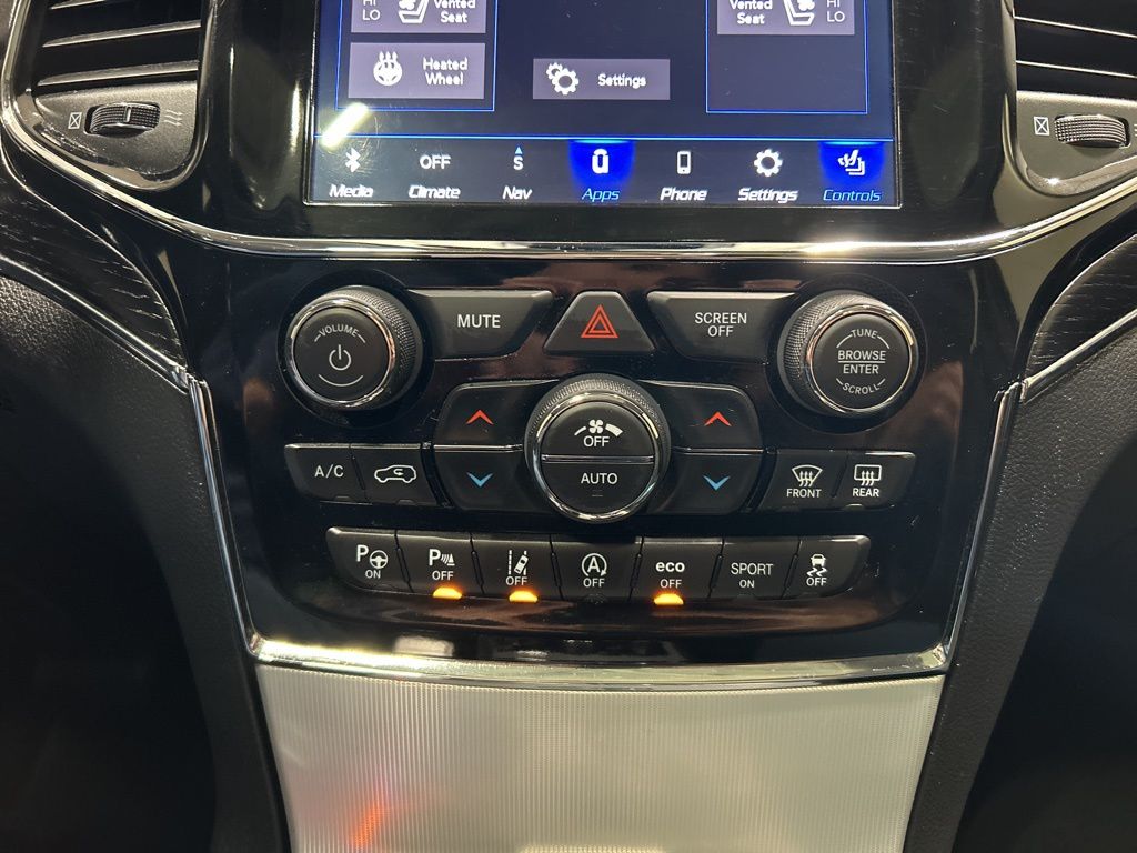 used 2020 Jeep Grand Cherokee car, priced at $25,928