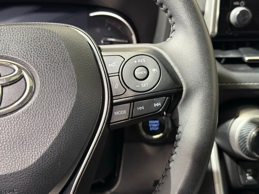 Thumbnail: 2025 Toyota RAV4 - 26