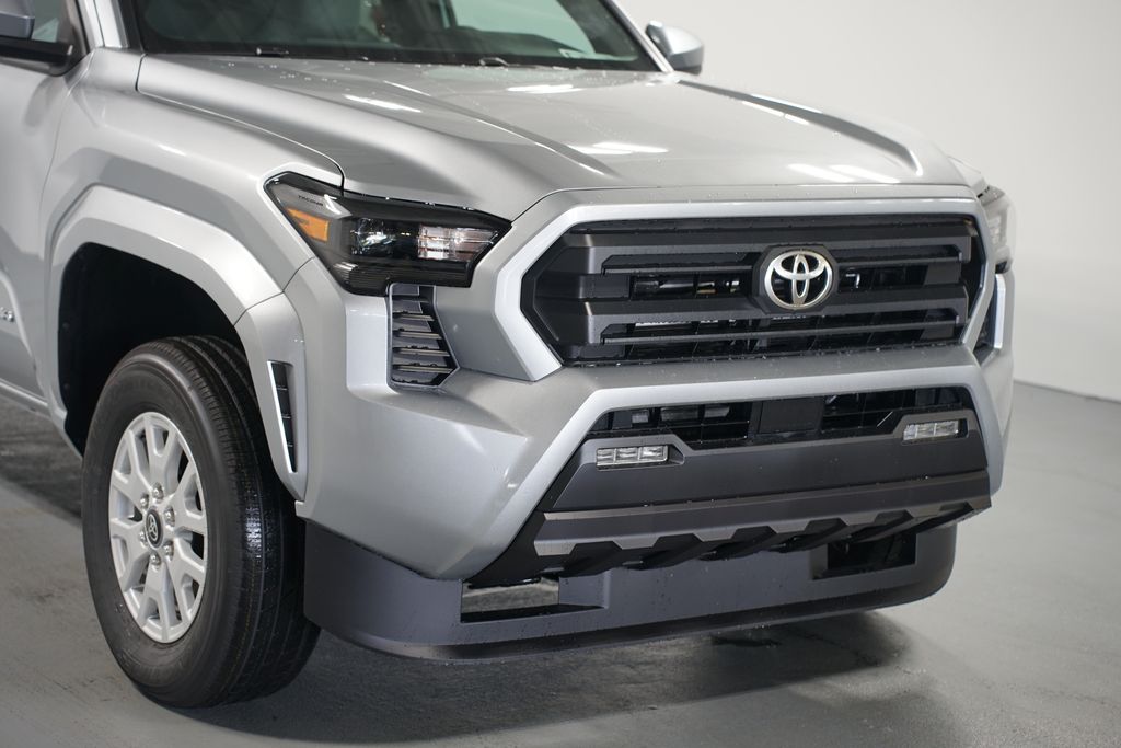Thumbnail: 2025 Toyota Tacoma - 4