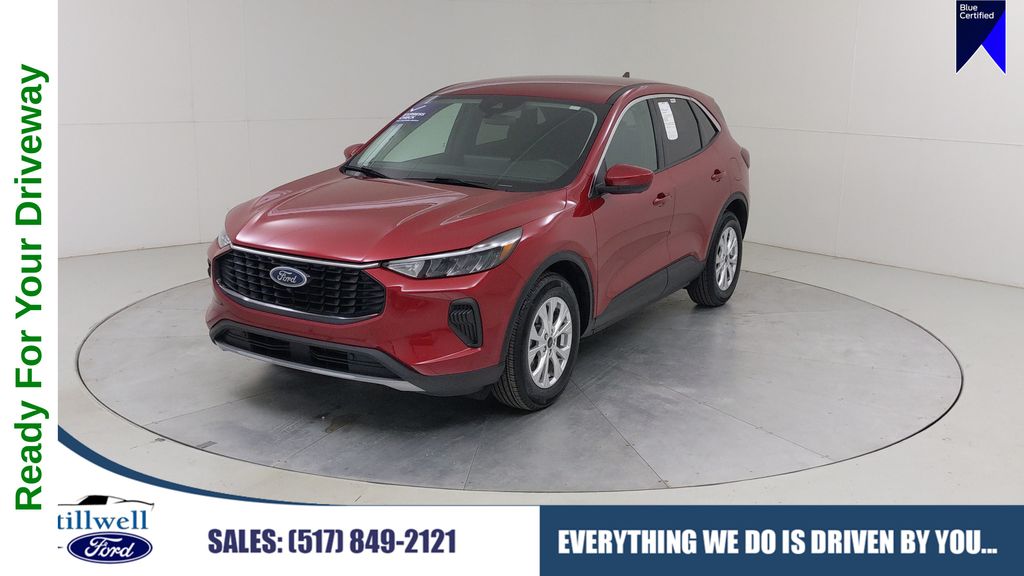 Rapid Red Metallic Tinted Clearcoat 2023 Ford Escape SUV / Crossover Front-Wheel Drive 8-Speed Automatic