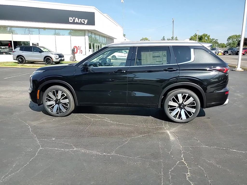 New 2025 Black Mitsubishi Platinum Edition image 20