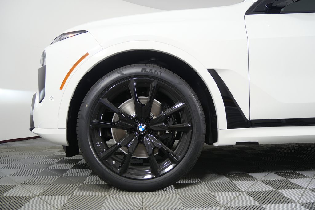 Thumbnail: 2026 BMW X7 - 7