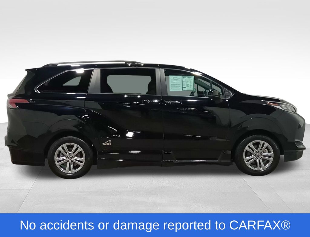 2023 Toyota Sienna XSE