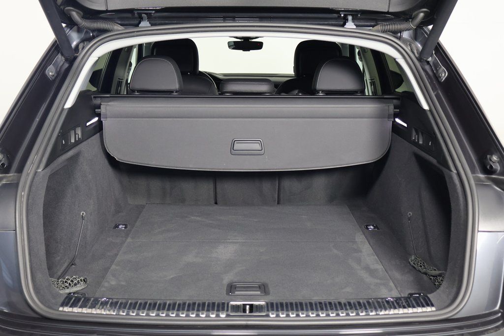 Thumbnail: 2019 Audi e-tron - 14