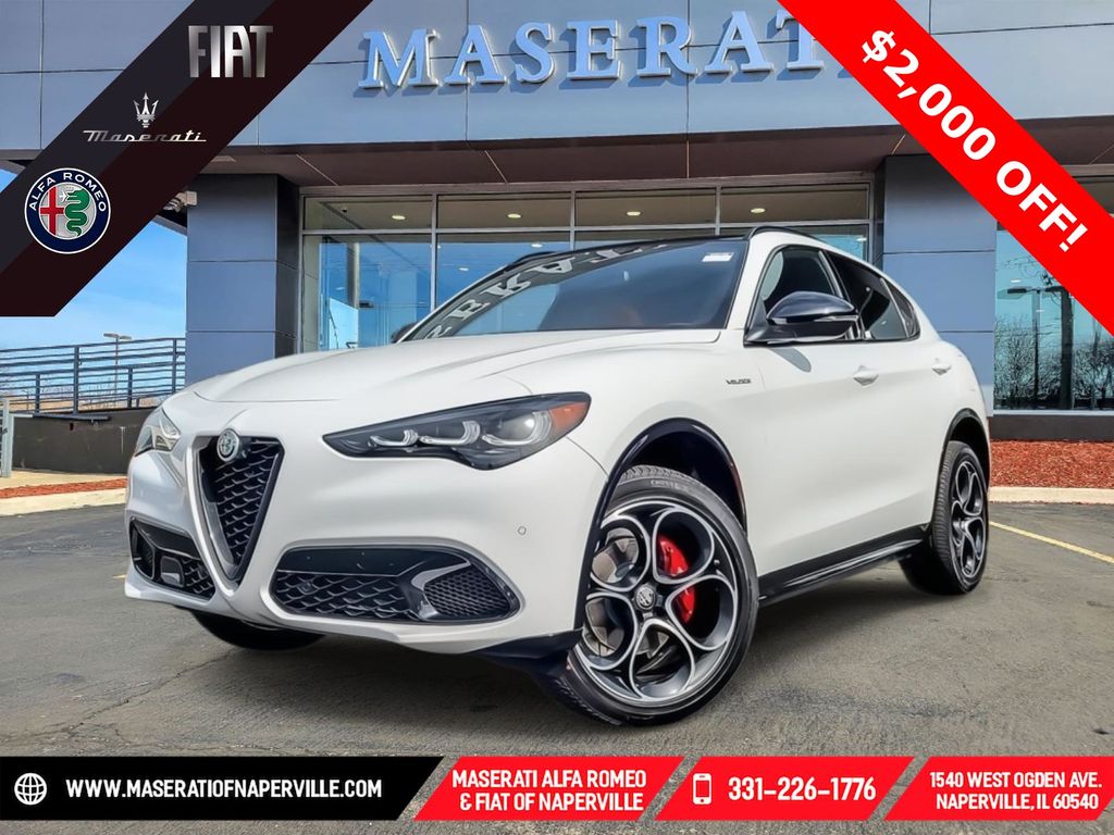 2025 Alfa Romeo Stelvio AWD