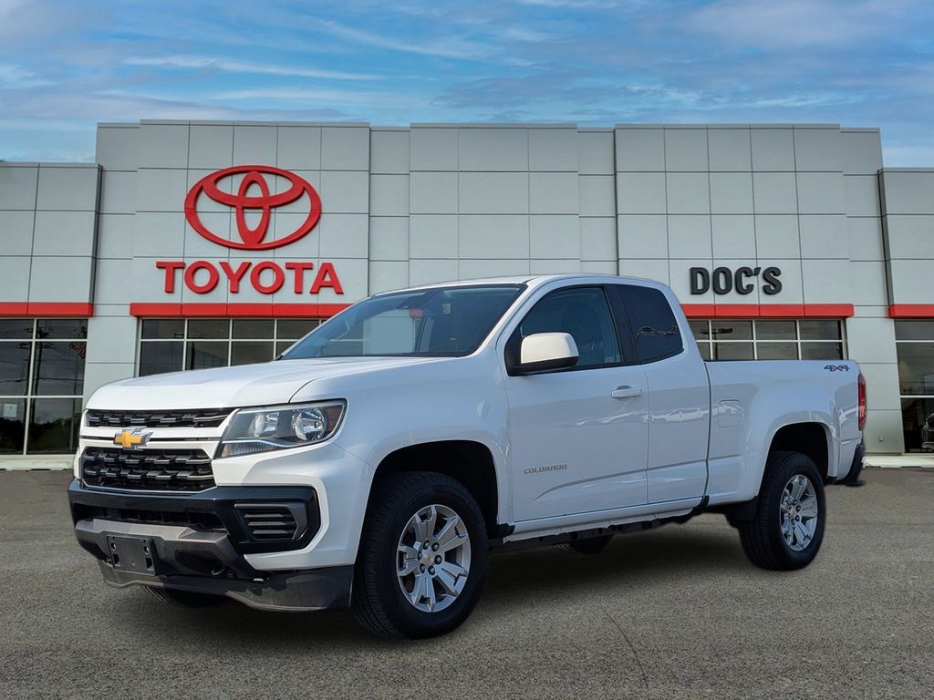 Summit White 2022 Chevrolet Colorado Pickup Truck Four-Wheel Drive 6-Speed Automatic