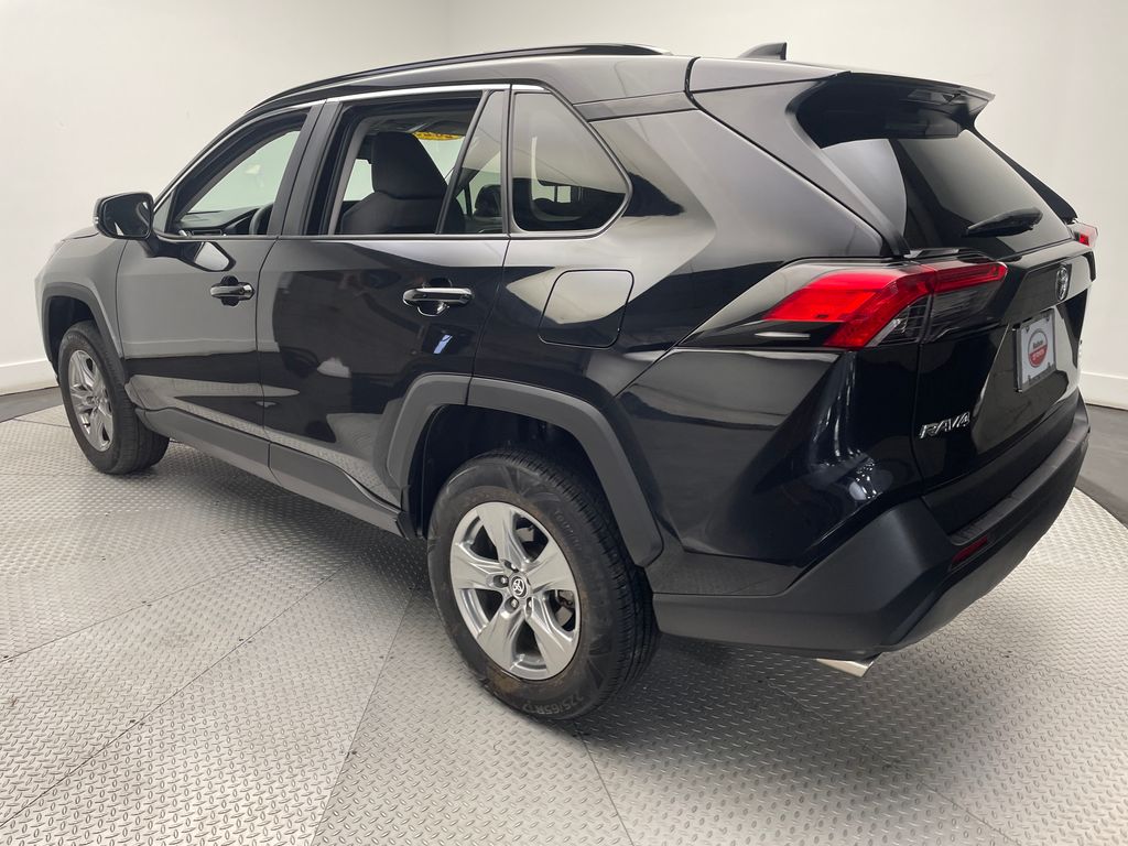 2023 Toyota RAV4 XLE 7