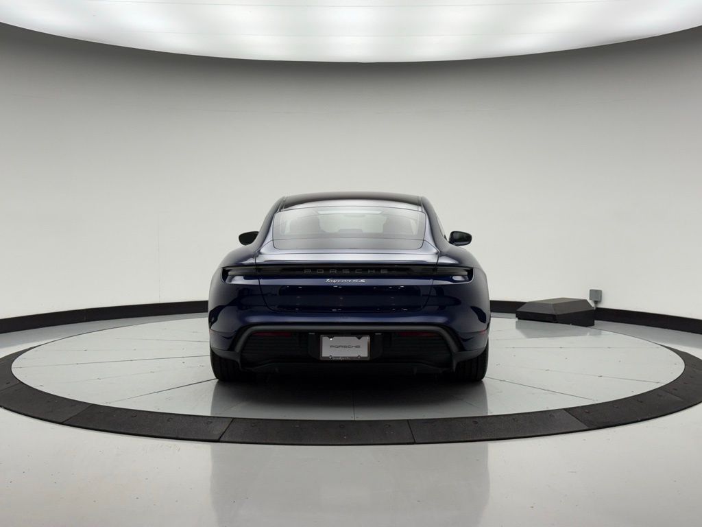 Thumbnail: 2021 Porsche Taycan - 9