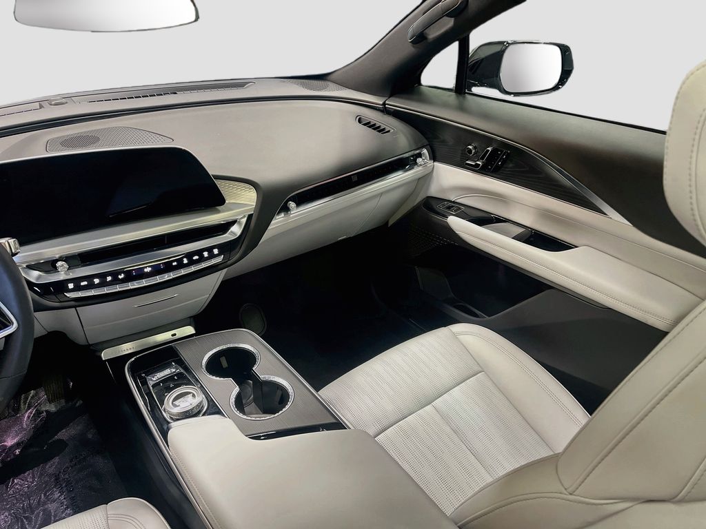 Used 2025 Nimbus Metallic Cadillac Sport image 22