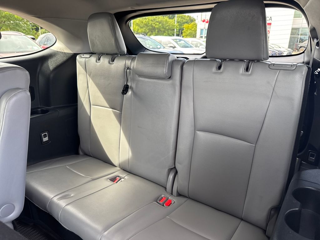 2022 Toyota Highlander XLE photo 39
