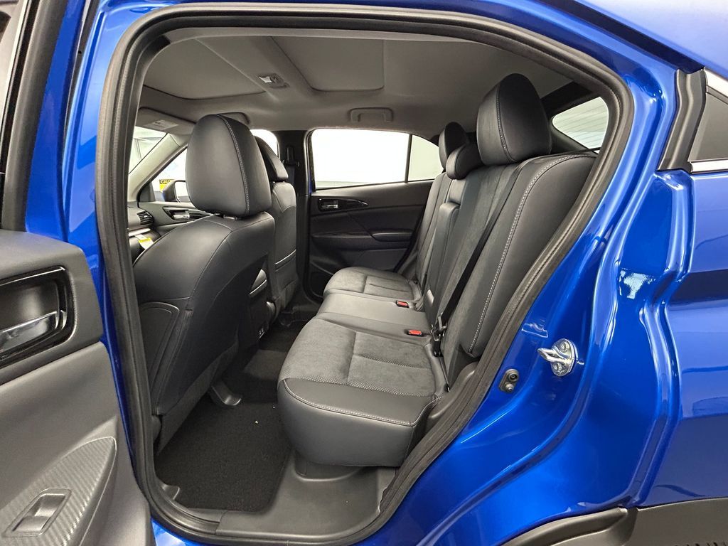 New 2026 Blue Metallic Mitsubishi SE image 20