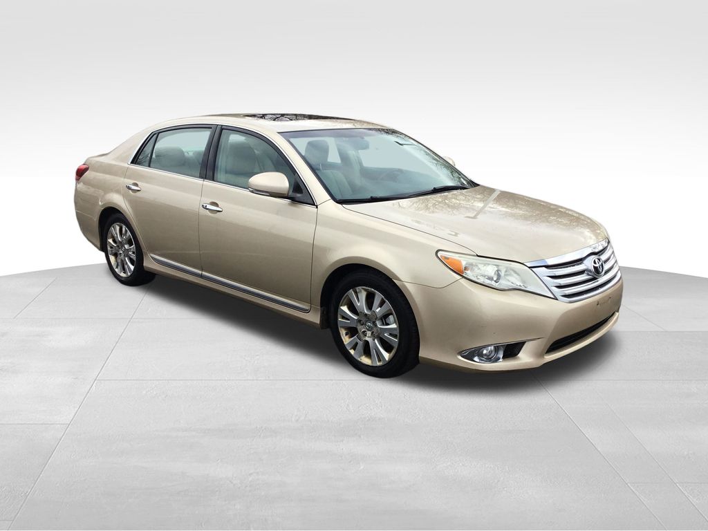 Thumbnail: 2011 Toyota Avalon - 5