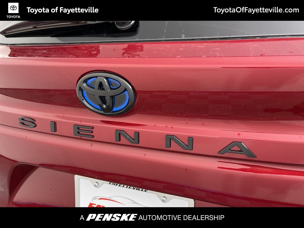 Thumbnail: 2025 Toyota Sienna - 19