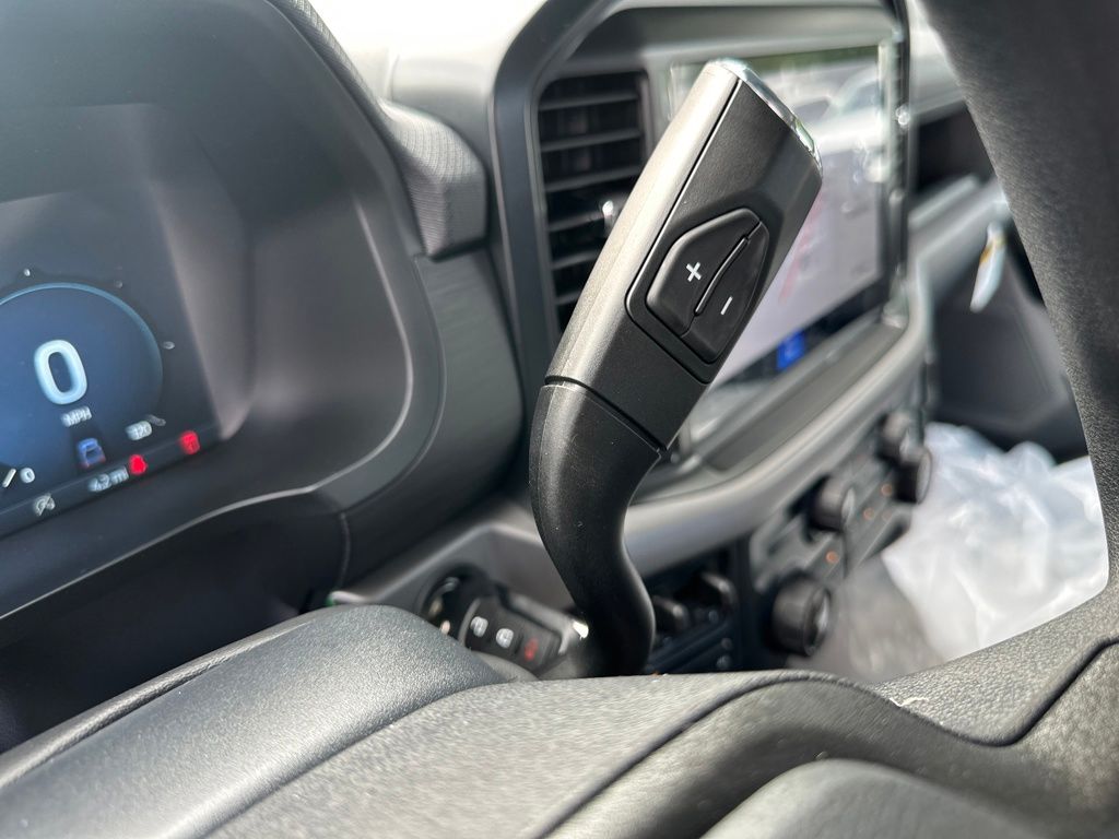 New 2025 Ford F-150 SuperCrew 5.5' Box XL