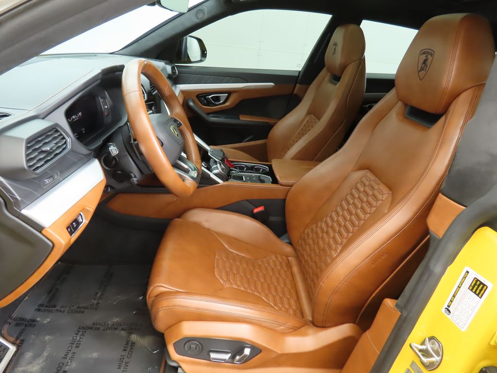 Thumbnail: 2019 Lamborghini Urus - 19