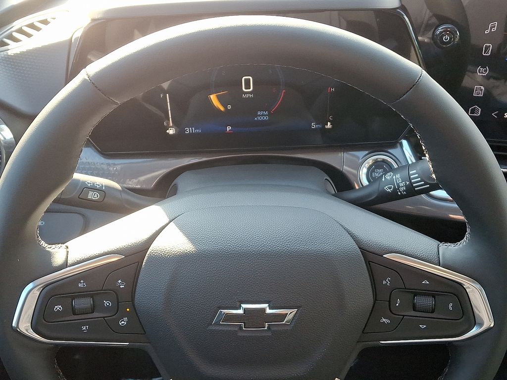 Thumbnail: 2026 Chevrolet Trax - 9