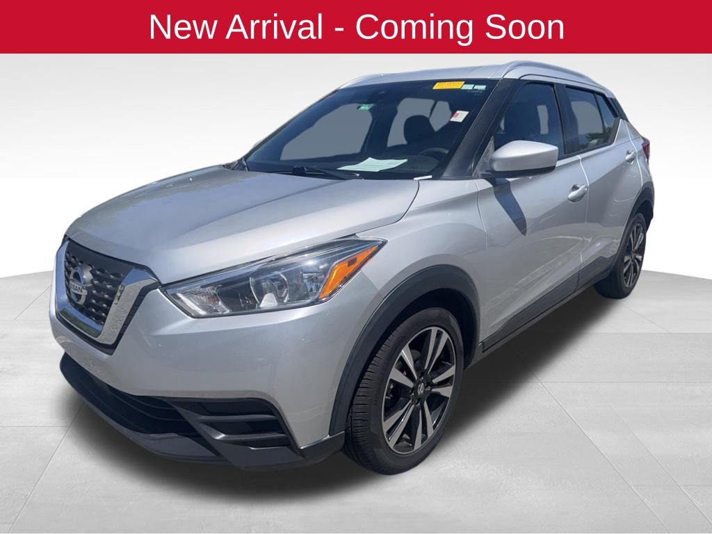 Brilliant Silver Metallic 2020 Nissan Kicks SV FWD SUV / Crossover Front-Wheel Drive Continuously Variable Transmission
