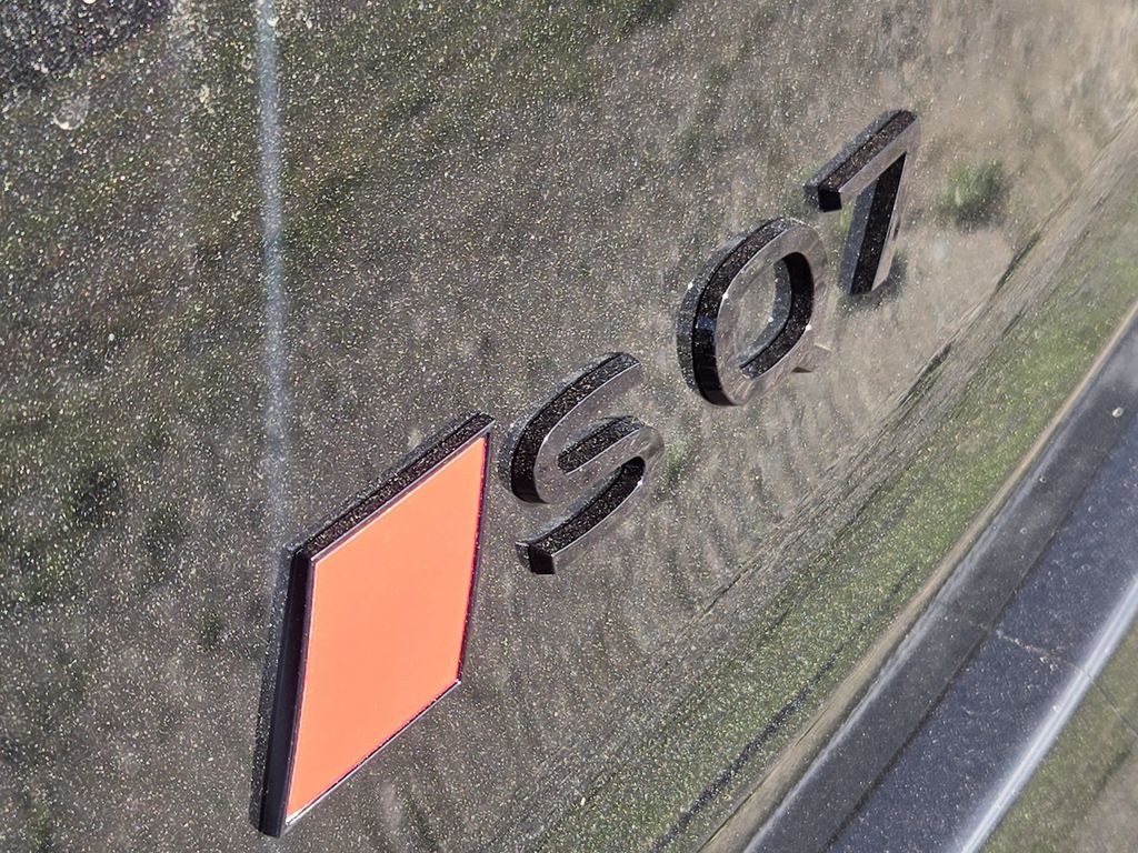 new 2026 Audi SQ7 car, priced at $103,115