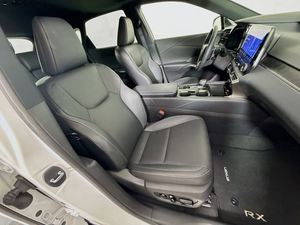 Thumbnail: 2025 Lexus RX - 29