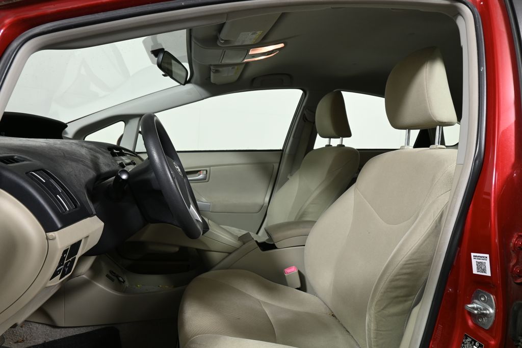 Thumbnail: 2011 Toyota Prius - 5