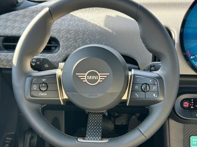 Thumbnail: 2026 MINI Cooper - 16