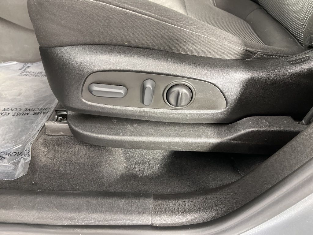 Thumbnail: 2023 Chevrolet Traverse - 25