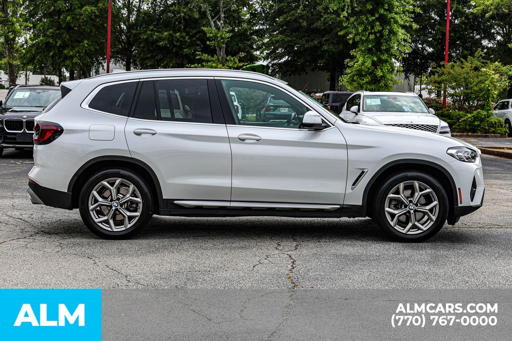 Used 2024 White BMW sDrive30i image 10