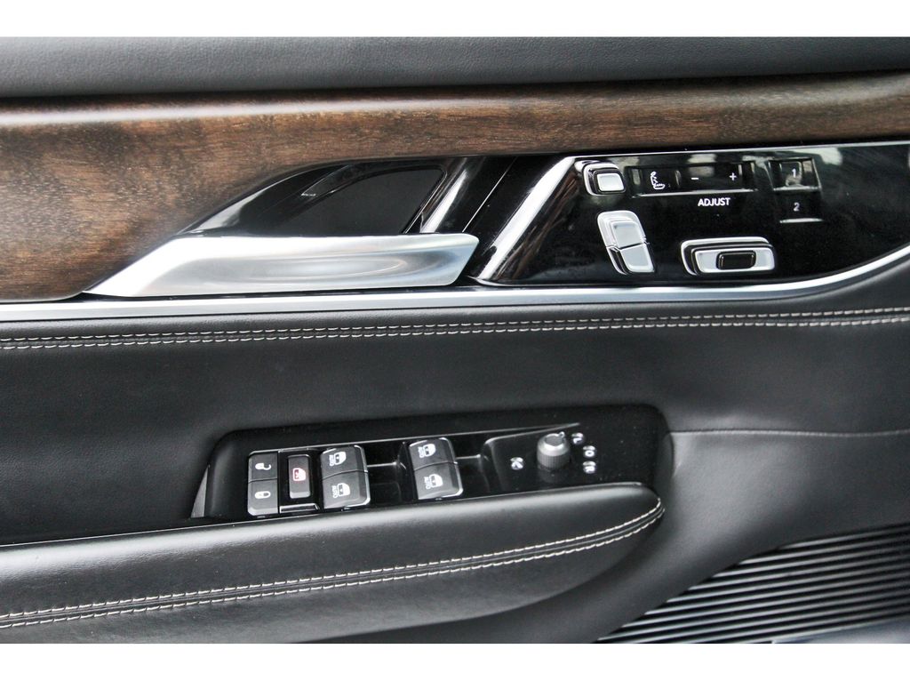 2023 Jeep Grand Wagoneer Base White at River Oaks CDJR