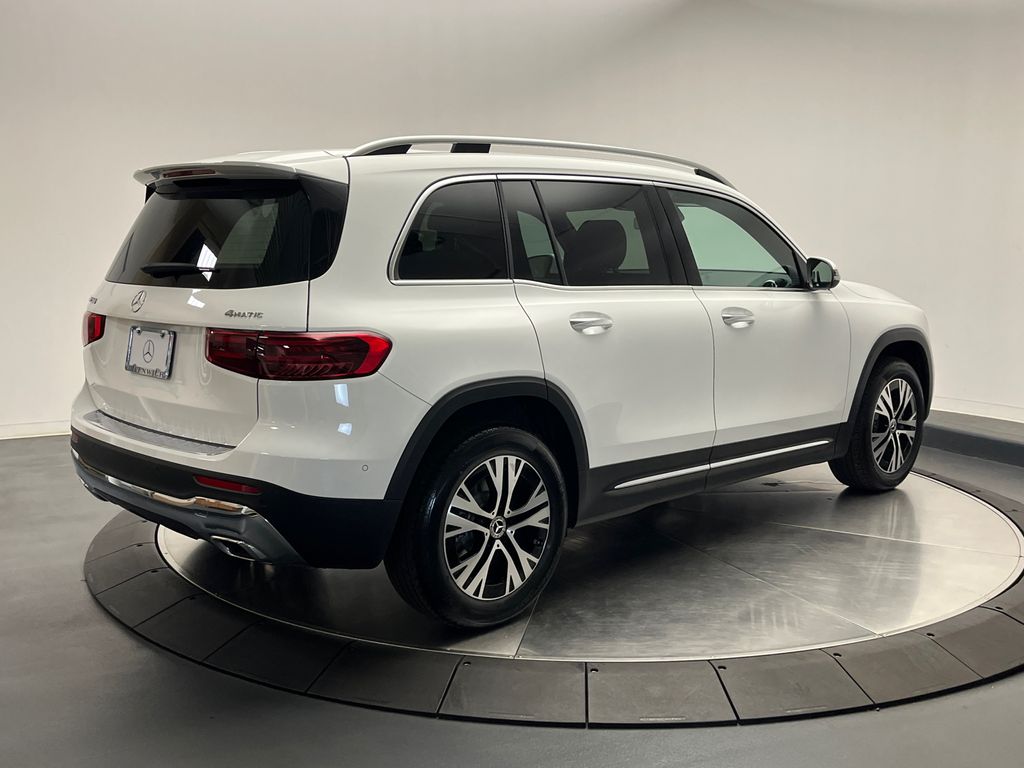 2025 Mercedes-Benz GLB 250 7