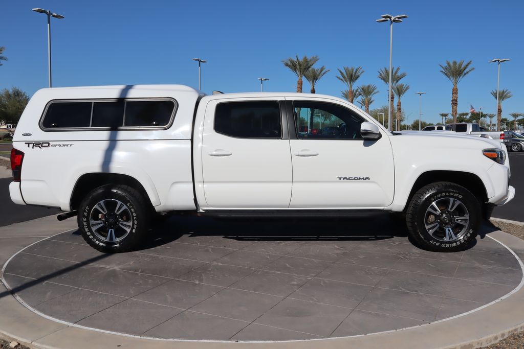 Thumbnail: 2019 Toyota Tacoma - 4