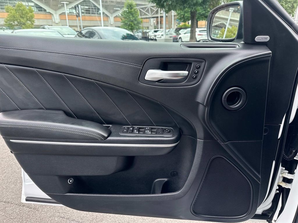 Thumbnail: 2019 Dodge Charger - 16