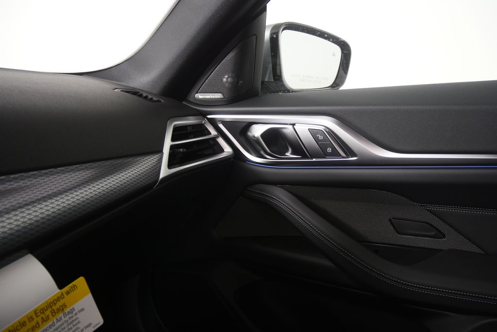 Thumbnail: 2026 BMW i4 - 26