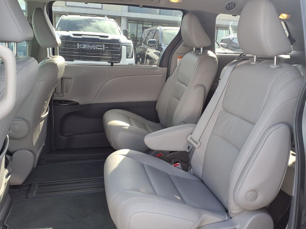 car-gallery-17