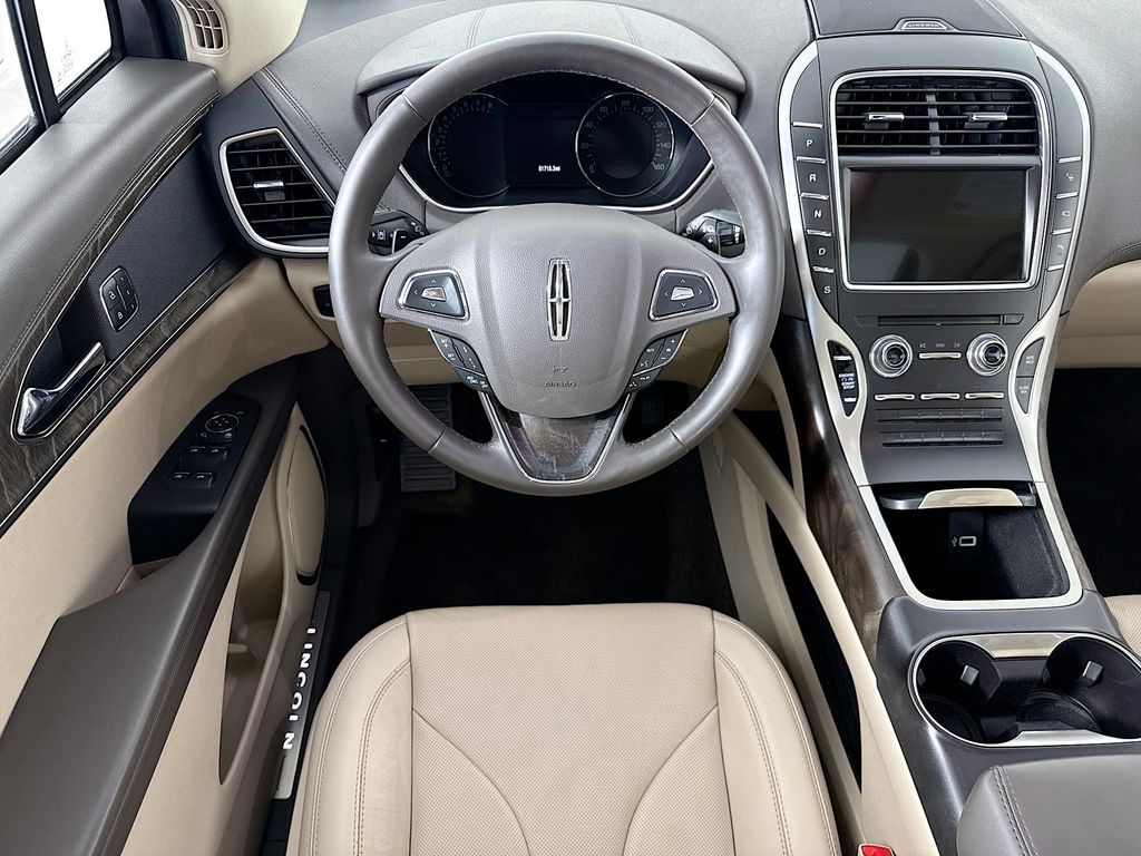 Thumbnail: 2017 Lincoln MKX - 10